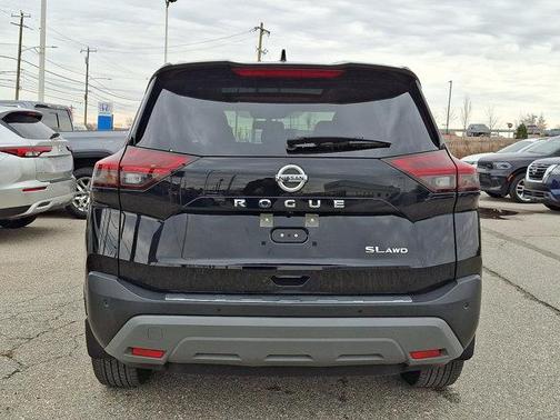 2021 Nissan Rogue SL