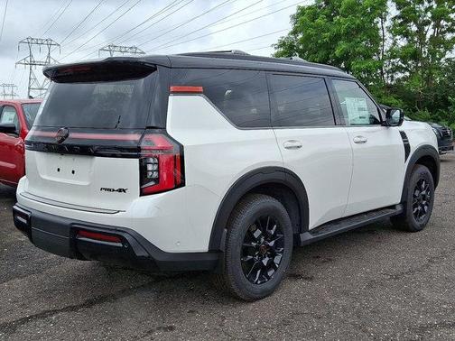 2025 Nissan Armada PRO-4X 4WD