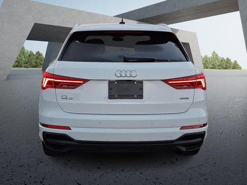 2023 Audi Q3 Premium 45 TFSI S line quattro Tiptronic