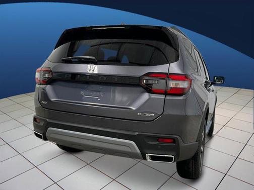 2025 Honda Pilot Touring 8-Passenger