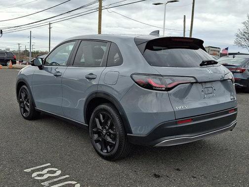 Urban Gray Pearl 2024 Honda HR-V Sport
