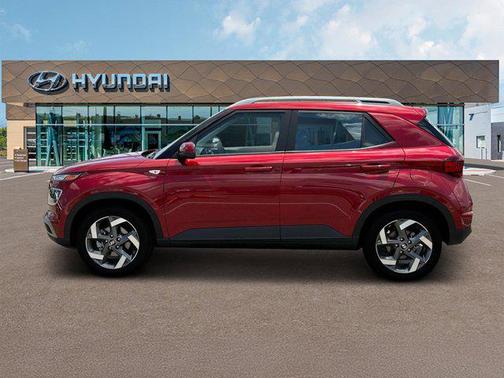 2025 Hyundai VENUE Limited
