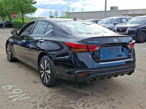 2022 Nissan Altima 2.5 SL