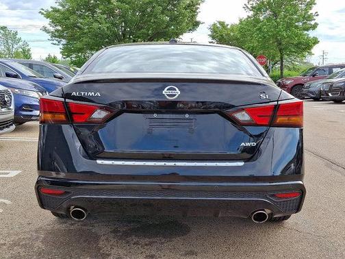2022 Nissan Altima 2.5 SL