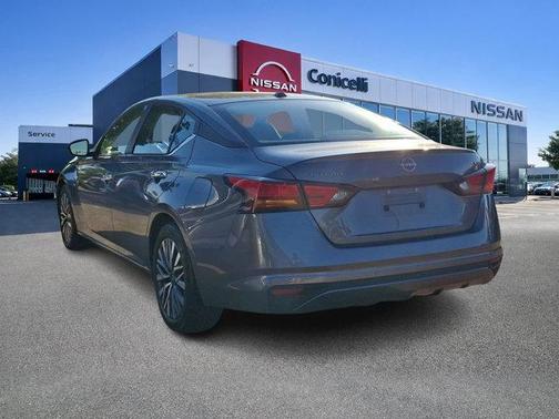 Gun Metallic 2024 Nissan Altima 2.5 SV