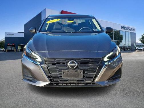 Gun Metallic 2024 Nissan Altima 2.5 SV