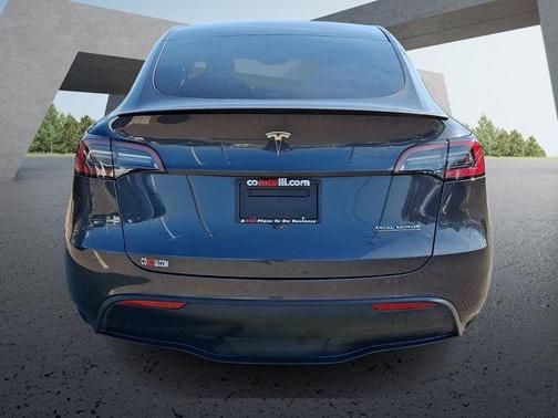 2024 Tesla Model Y Performance Dual Motor All-Wheel Drive