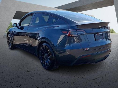 2024 Tesla Model Y Performance Dual Motor All-Wheel Drive