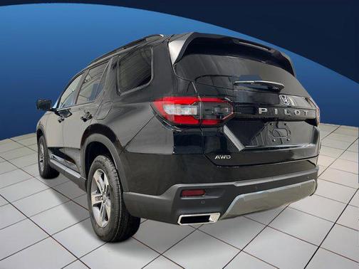 Crystal Black Pearl 2026 Honda Pilot EX-L