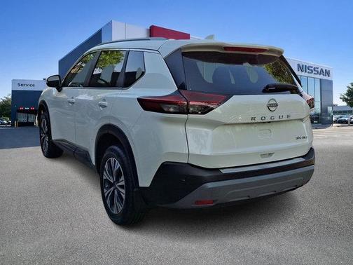 Pearl White Tricoat 2023 Nissan Rogue SV