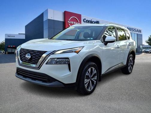 Pearl White Tricoat 2023 Nissan Rogue SV