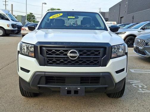2024 Nissan Frontier S