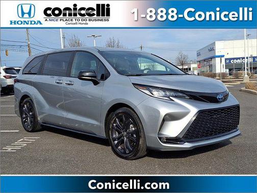 2025 Toyota Sienna XSE 7 Passenger