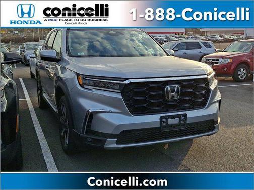Lunar Silver Metallic 2023 Honda Pilot Touring 8-Passenger