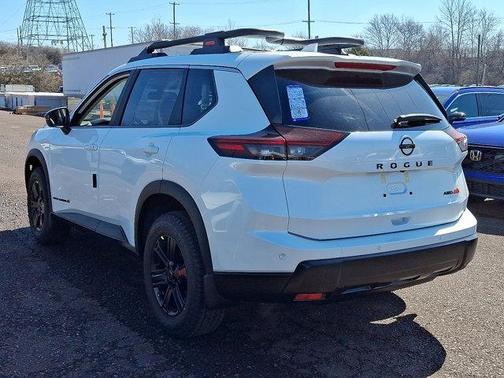 2025 Nissan Rogue Rock Creek