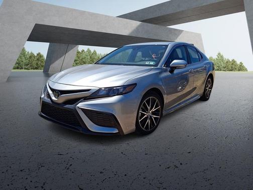 Celestial Silver Metallic 2024 Toyota Camry SE