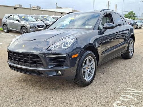 2018 Porsche Macan Base