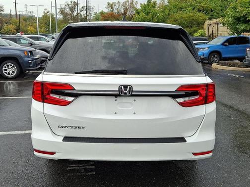 Platinum White Pearl 2024 Honda Odyssey EX
