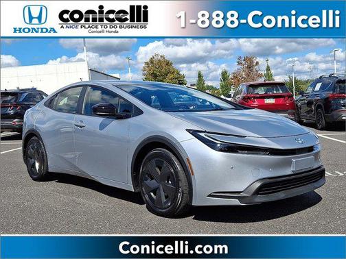 2025 Toyota Prius LE