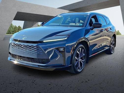 2025 Toyota Crown Signia XLE