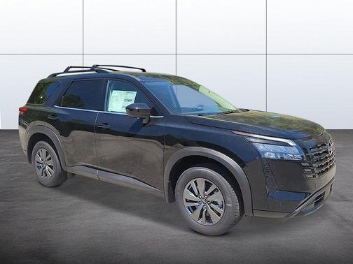 Super Black 2026 Nissan Pathfinder SV