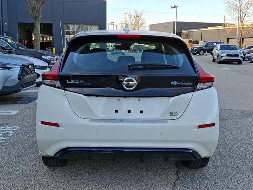 2022 Nissan Leaf SV PLUS 62 kWh