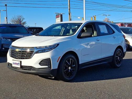 2022 Chevrolet Equinox LS