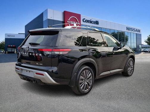 Super Black 2023 Nissan Pathfinder SL 4WD