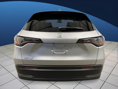 Solar Silver Metallic 2027 Honda HR-V LX