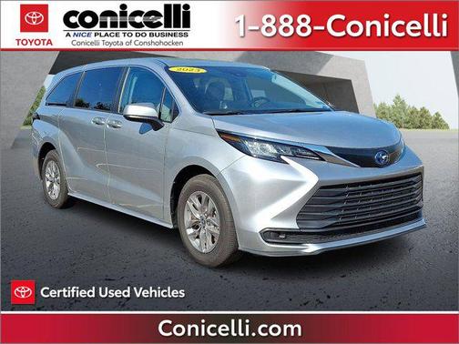 2023 Toyota Sienna LE