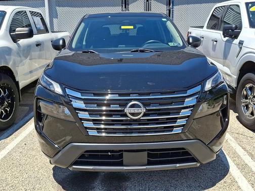 Super Black 2024 Nissan Rogue S