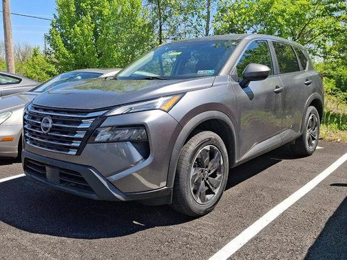 Gun Metallic 2024 Nissan Rogue SV