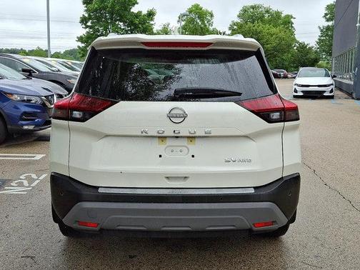 2022 Nissan Rogue SV