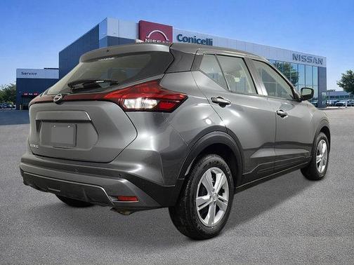 2025 Nissan Kicks S