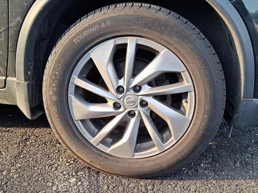 Super Black 2014 Nissan Rogue SL