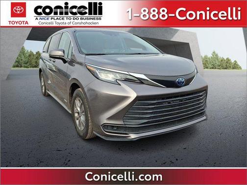 2021 Toyota Sienna LE