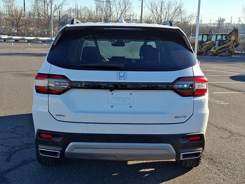 2023 Honda Pilot AWD Elite