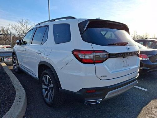 2023 Honda Pilot AWD Elite