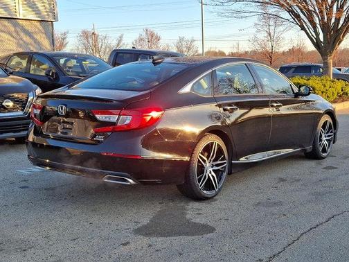 2022 Honda Accord Touring 2.0T