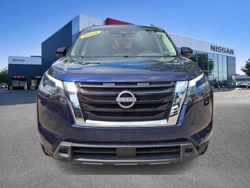 Deep Ocean Blue Pearl 2025 Nissan Pathfinder SV 4WD