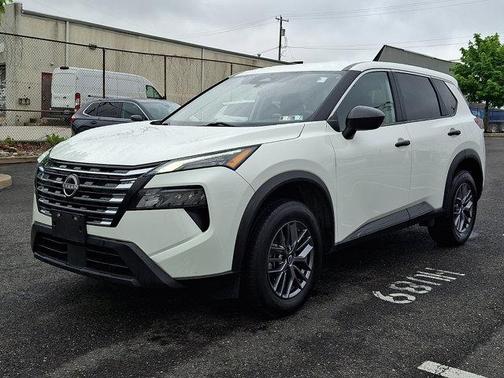 Glacier White 2024 Nissan Rogue S