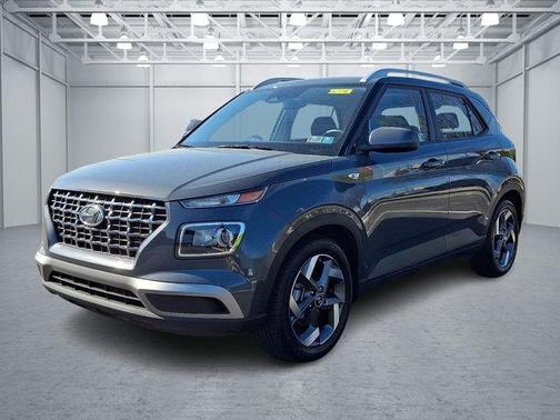 Ecotronic Gray 2025 Hyundai VENUE SEL