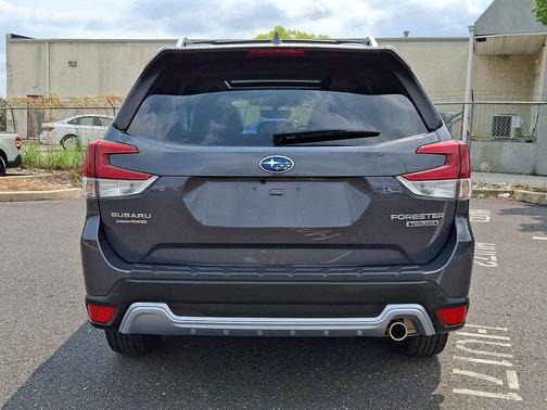 Magnetite Gray Metallic 2023 Subaru Forester Touring