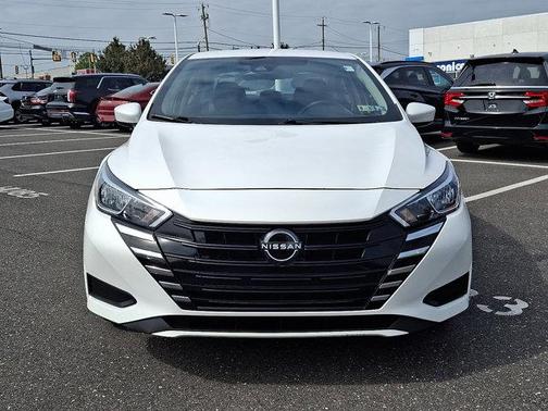 2023 Nissan Versa 1.6 SV