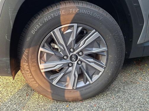 Shimmering Silver 2023 Hyundai TUCSON Hybrid Blue
