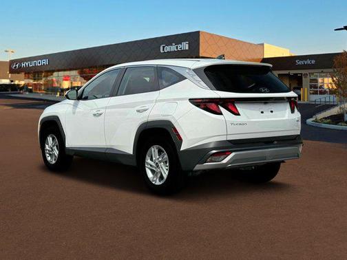 2025 Hyundai TUCSON SE