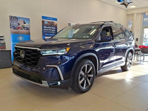 2023 Honda Pilot Touring 8-Passenger