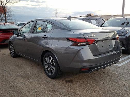 2023 Nissan Versa 1.6 SV