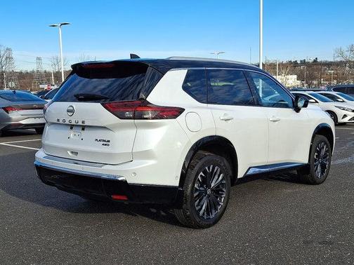 2024 Nissan Rogue Platinum