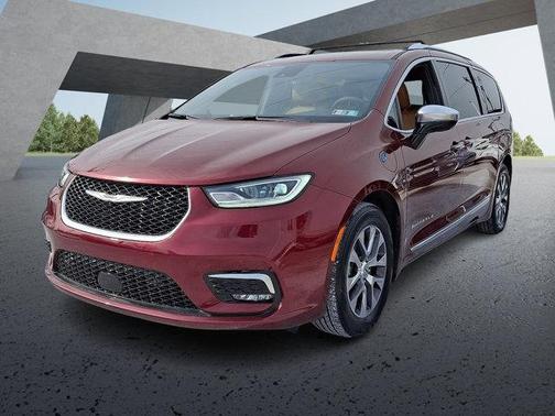 2023 Chrysler Pacifica L